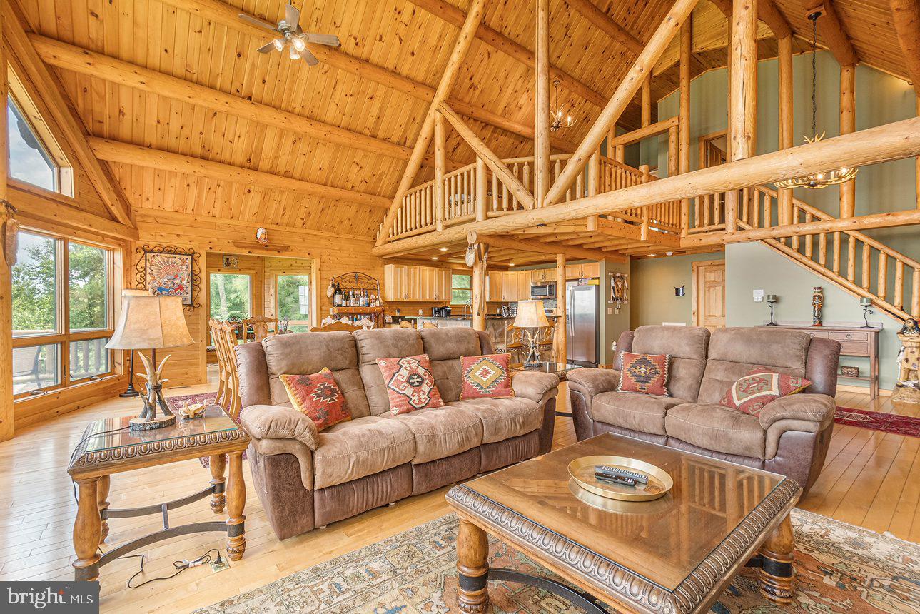 DEEP CREEK HIGHLANDS - Residential