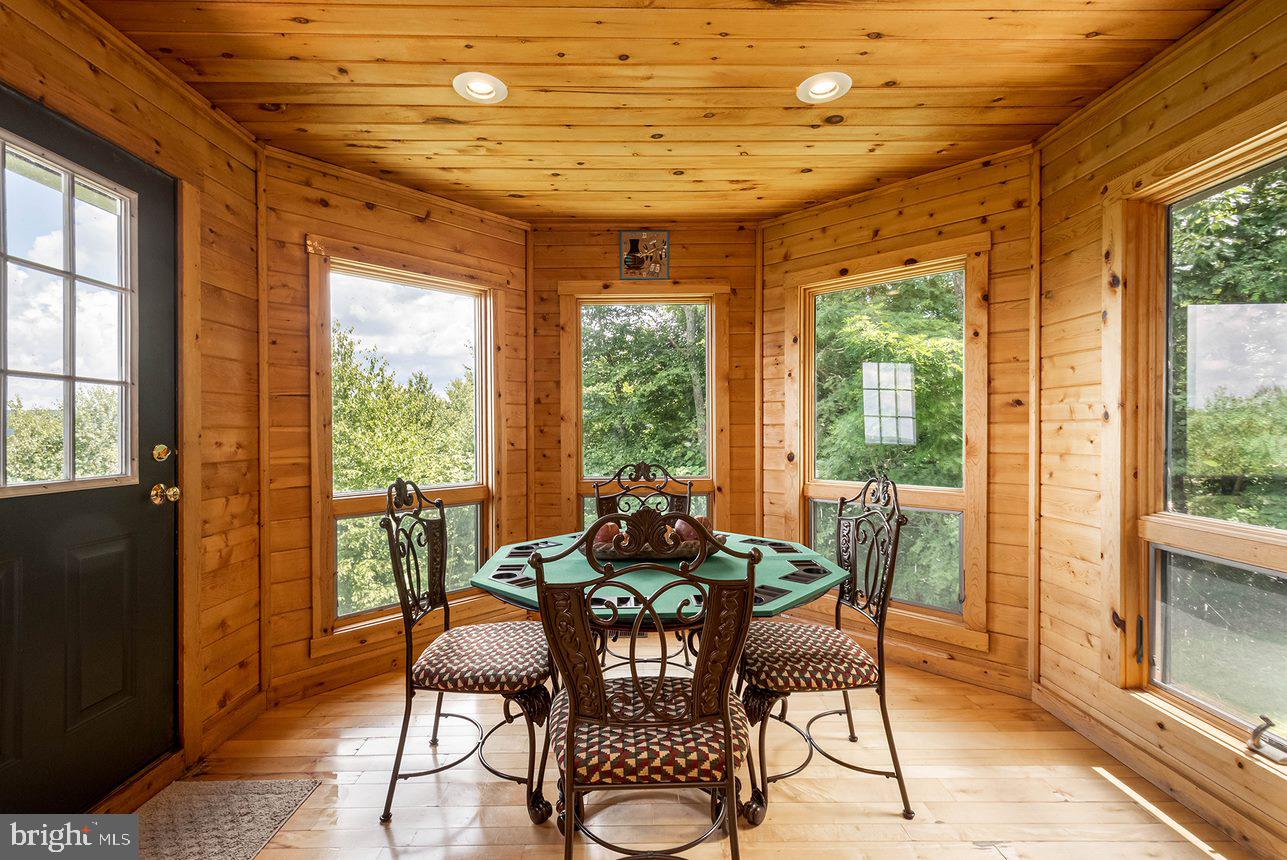 DEEP CREEK HIGHLANDS - Residential