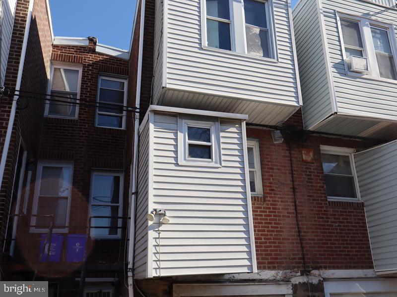 WEST OAK LANE - Residential