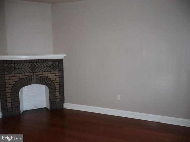 WEST OAK LANE - Residential