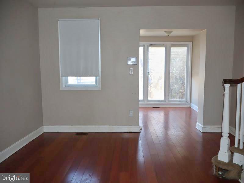 WEST OAK LANE - Residential