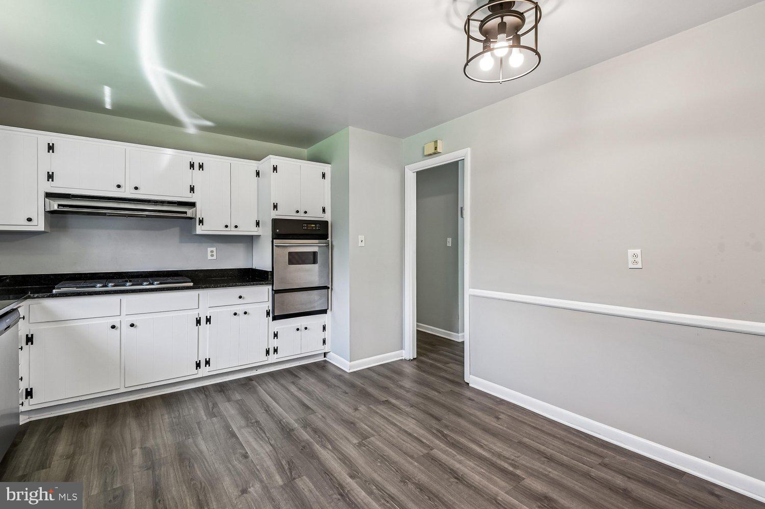 WILTON ACRES - Residential