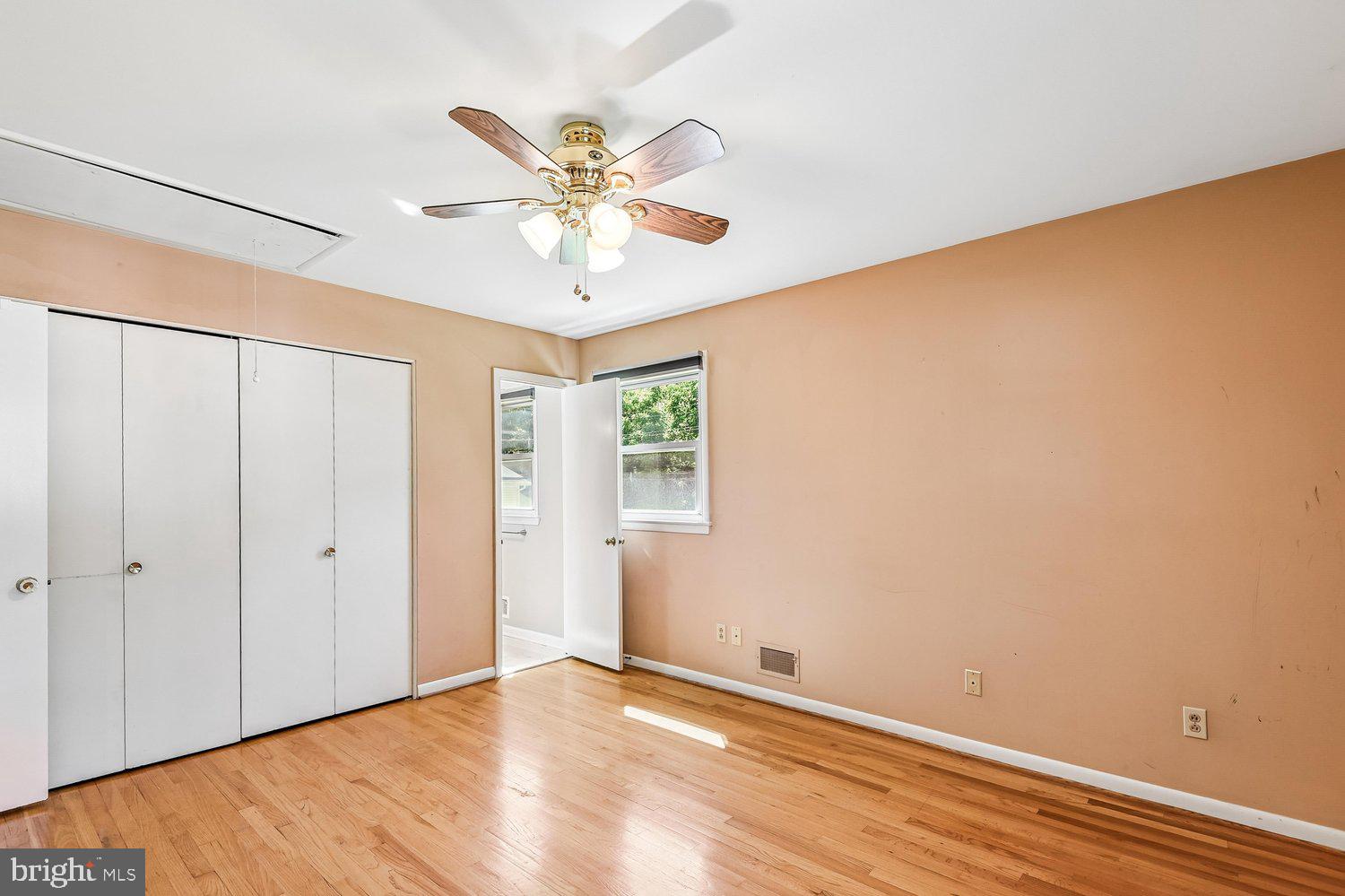 WILTON ACRES - Residential