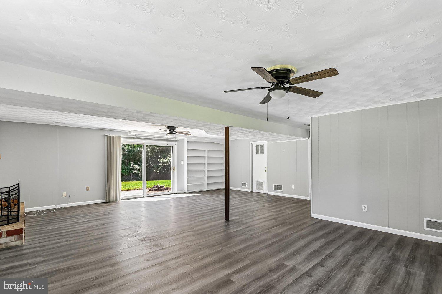 WILTON ACRES - Residential