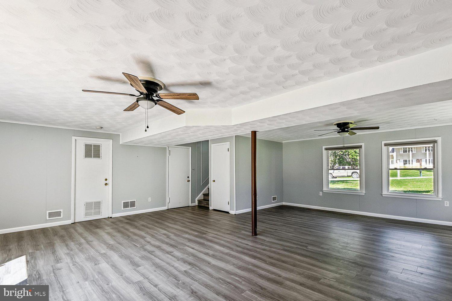 WILTON ACRES - Residential