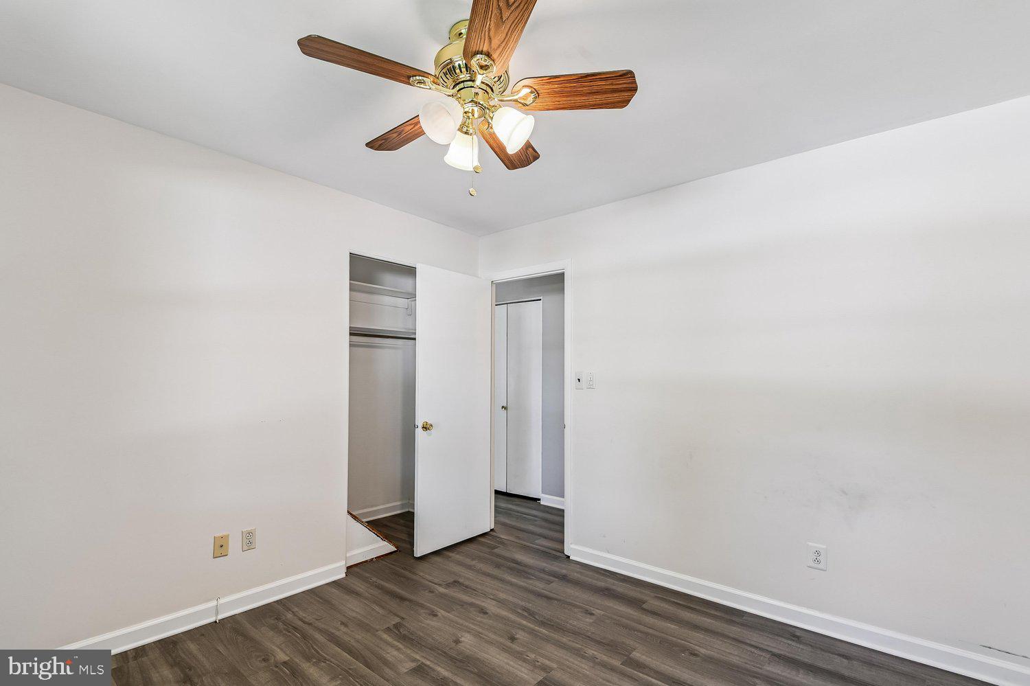 WILTON ACRES - Residential