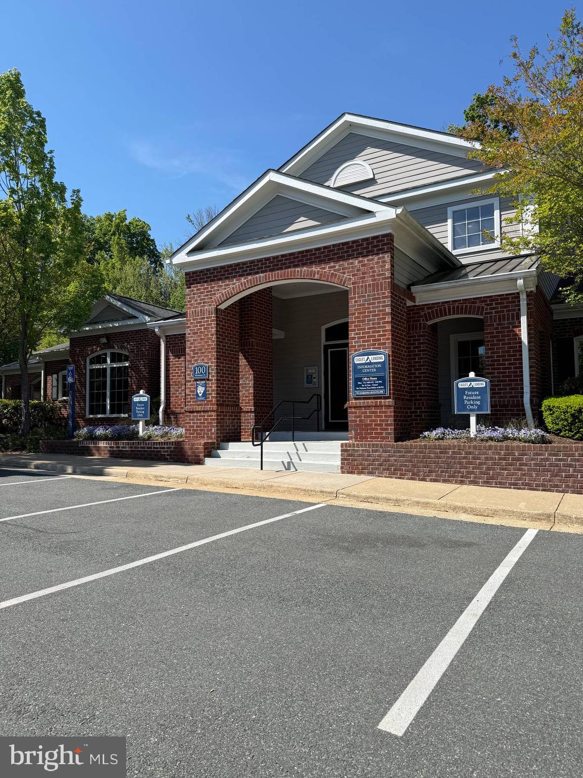 EAGLES LANDING - Residential