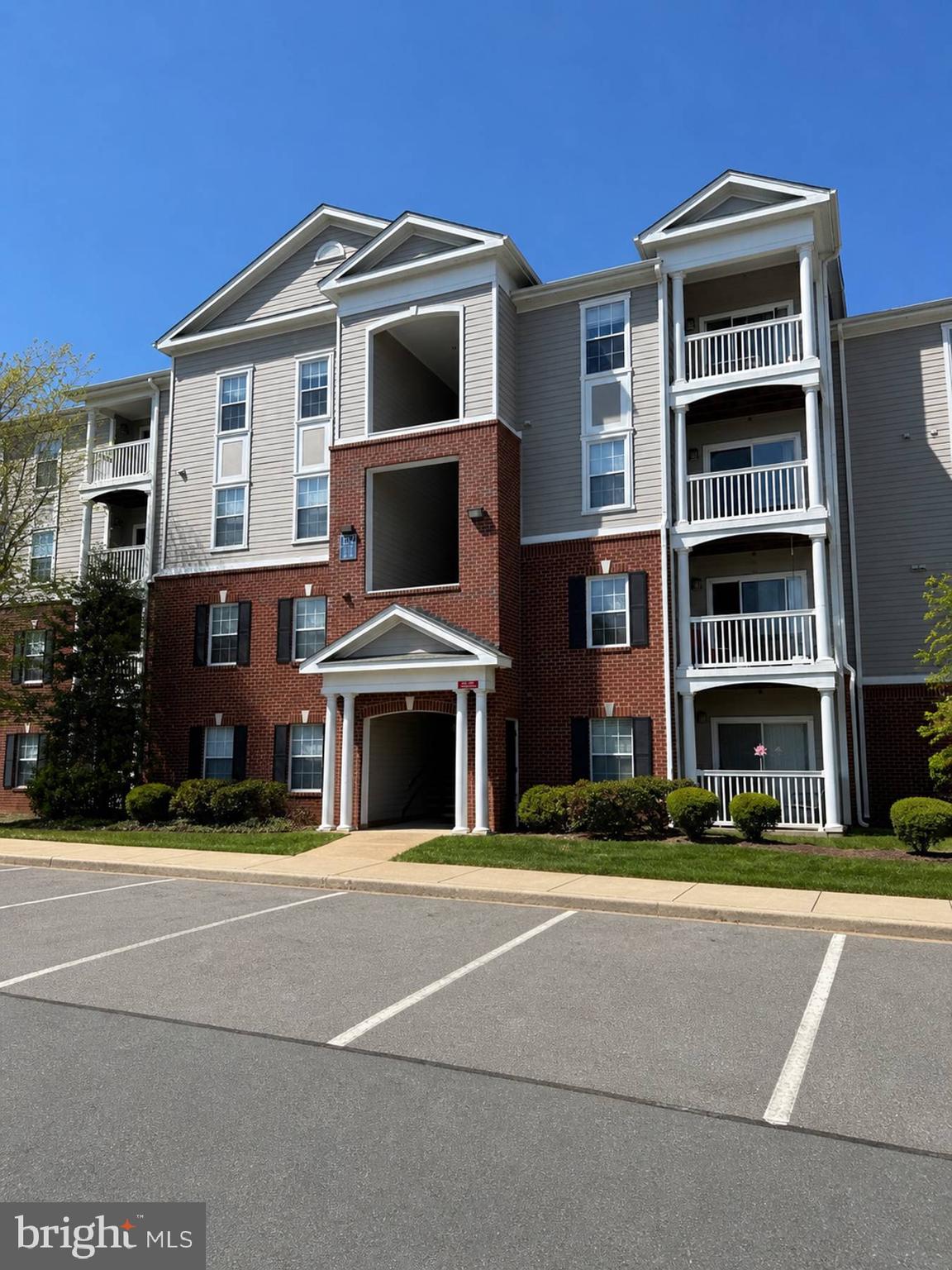 EAGLES LANDING - Residential