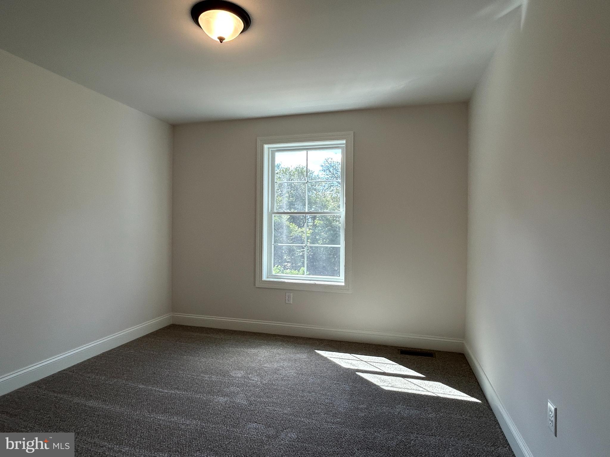 WOODLAND HILLS - Residential