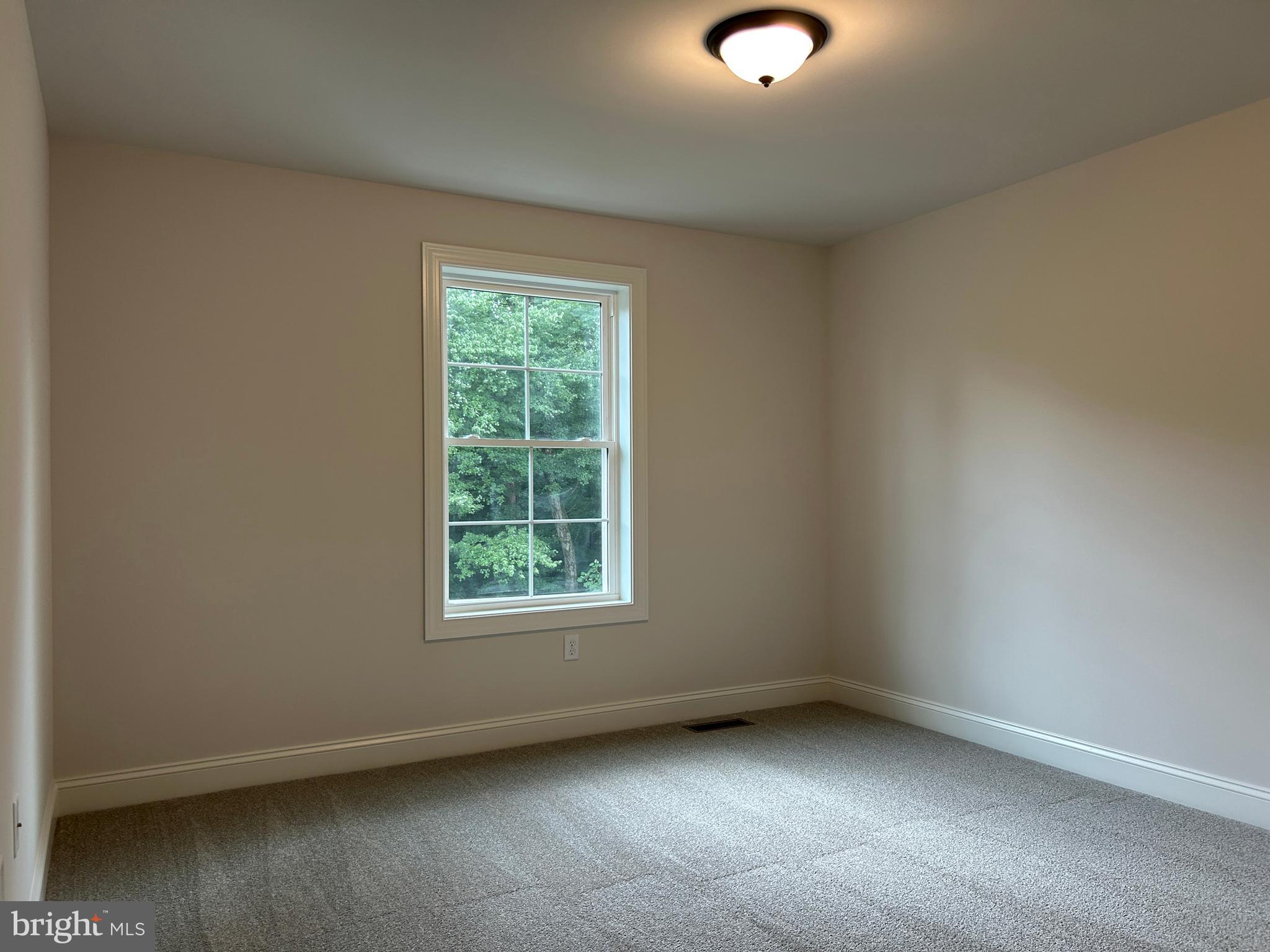 WOODLAND HILLS - Residential