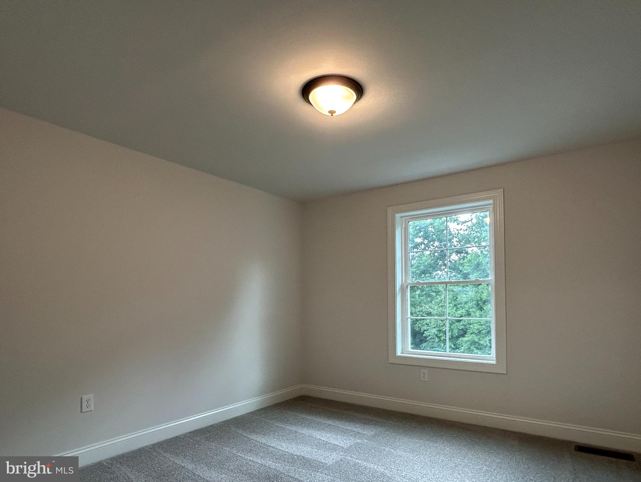 WOODLAND HILLS - Residential