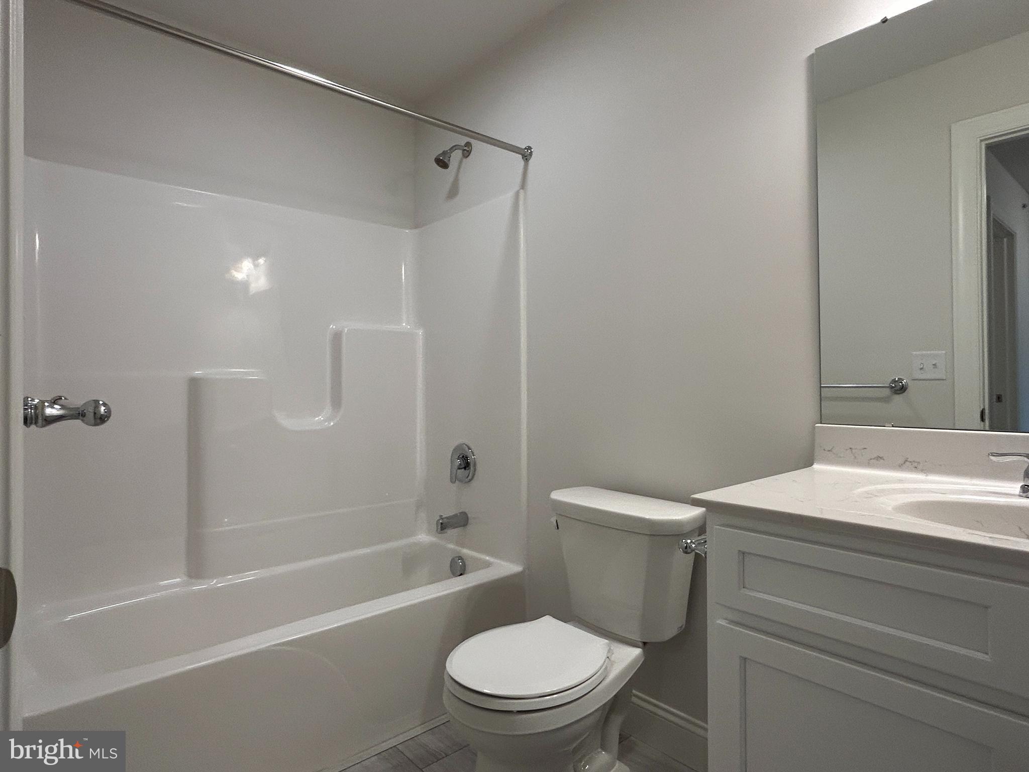WOODLAND HILLS - Residential