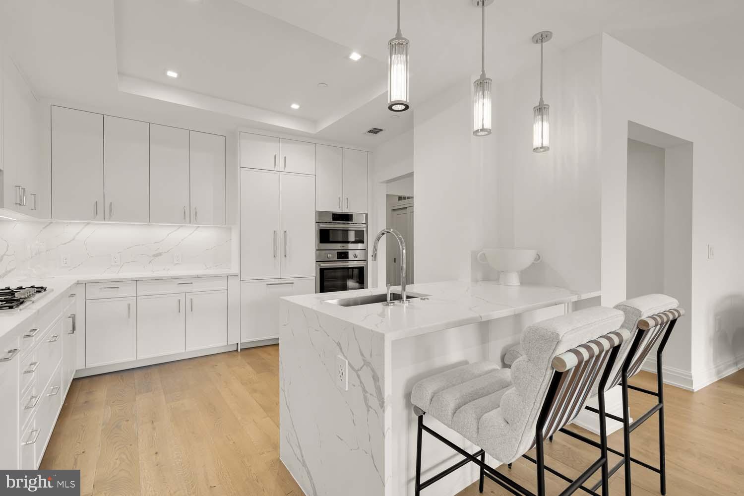 CHEVY CHASE - Residential