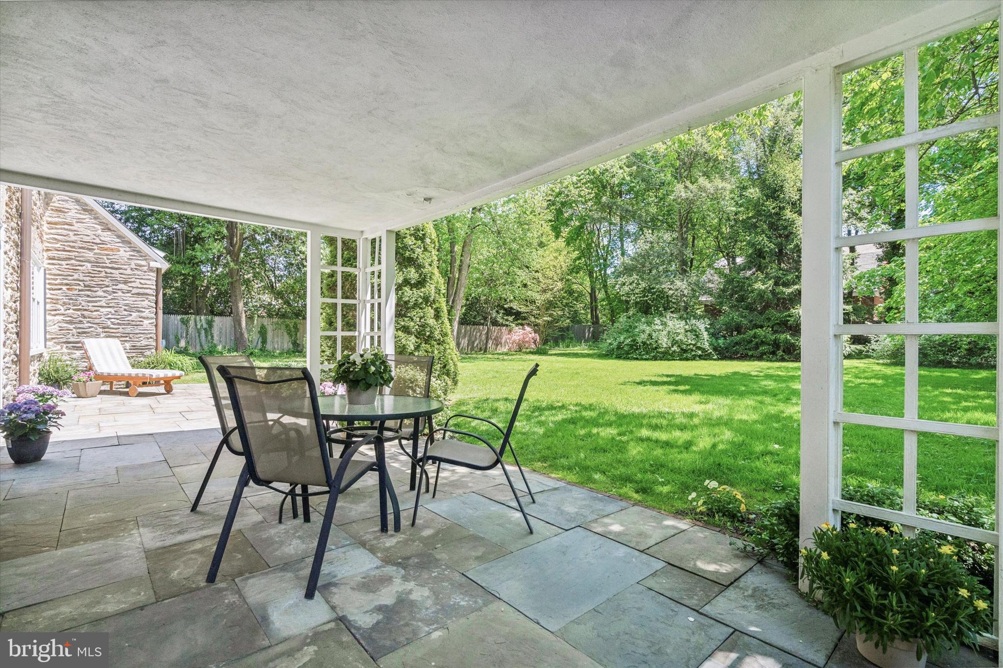 CHESTNUT HILL - Residential
