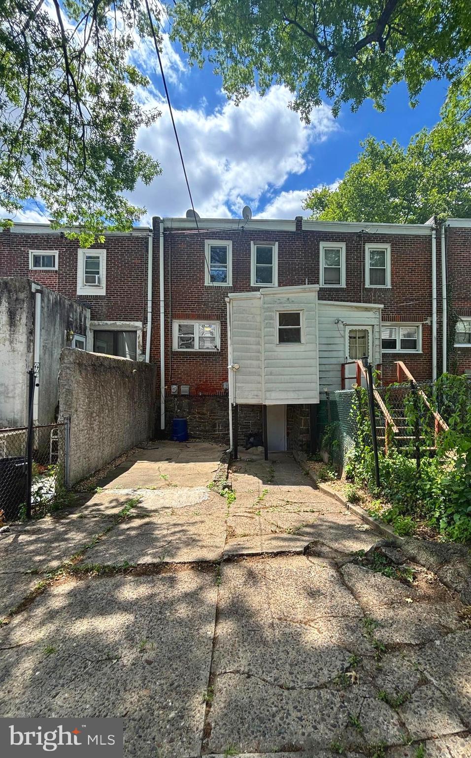 OVERBROOK - Residential