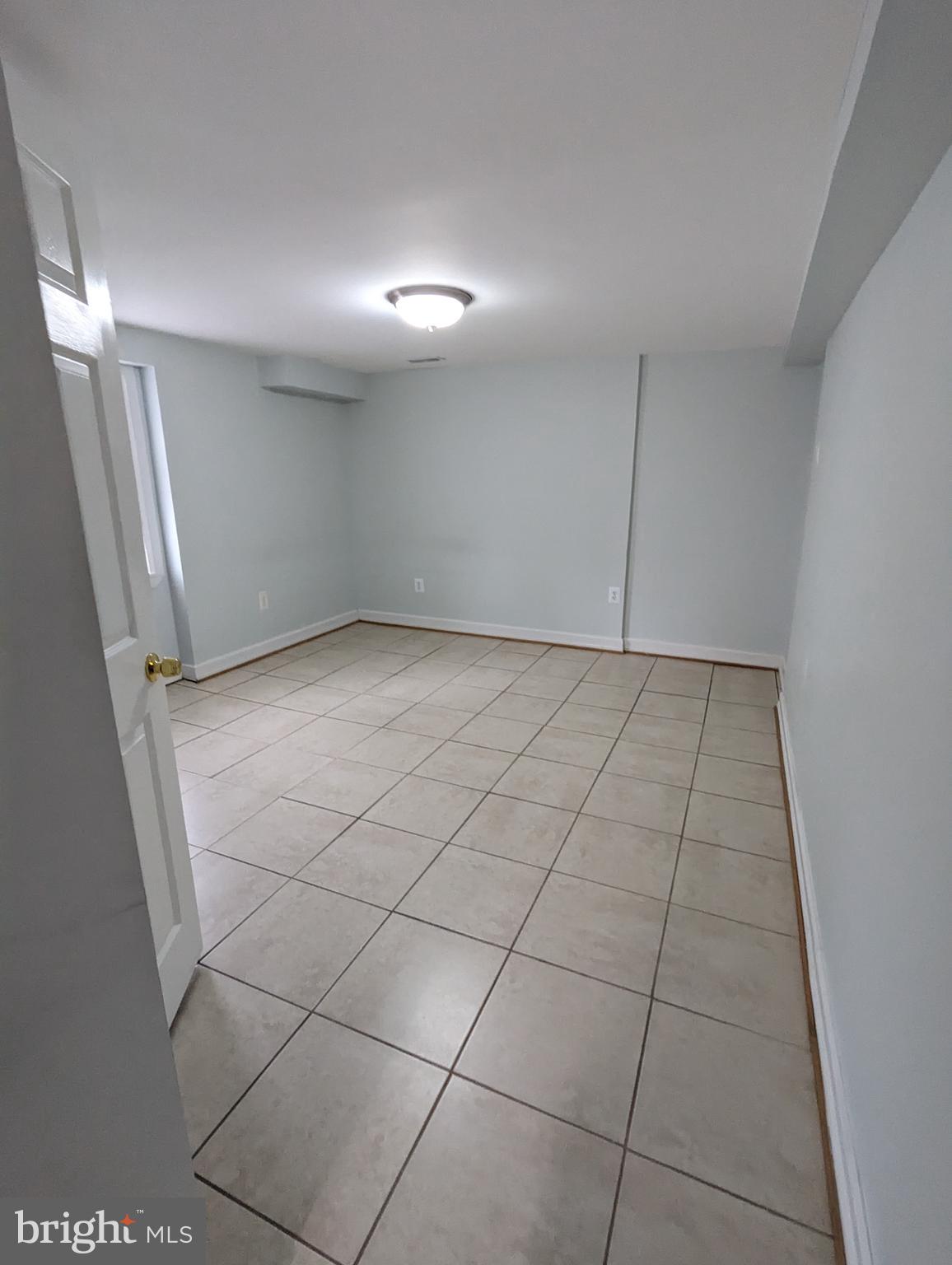 CARROLL KNOLLS - Residential Lease