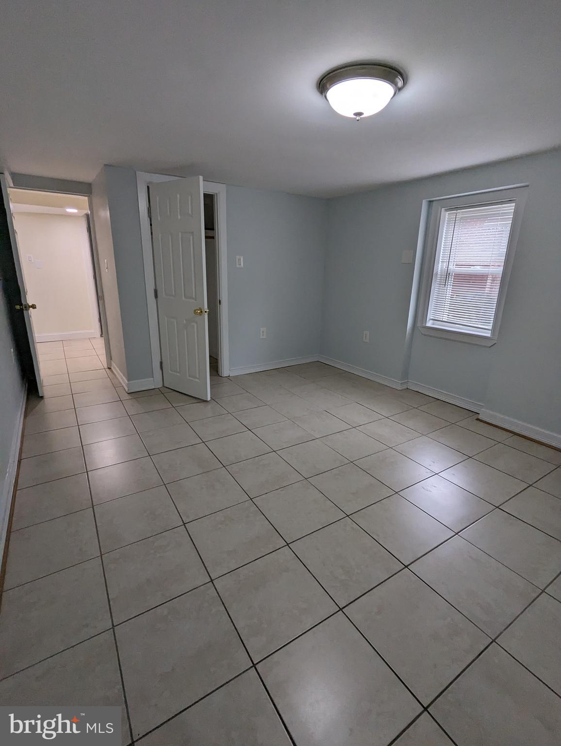 CARROLL KNOLLS - Residential Lease
