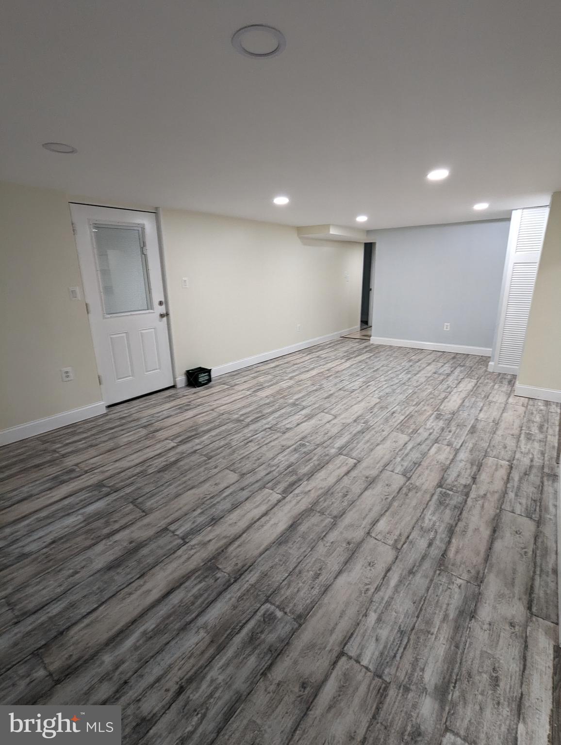 CARROLL KNOLLS - Residential Lease