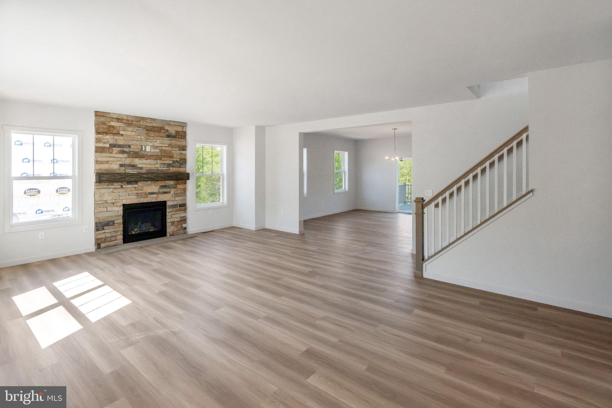 ROCKVILLE ESTATES - Residential