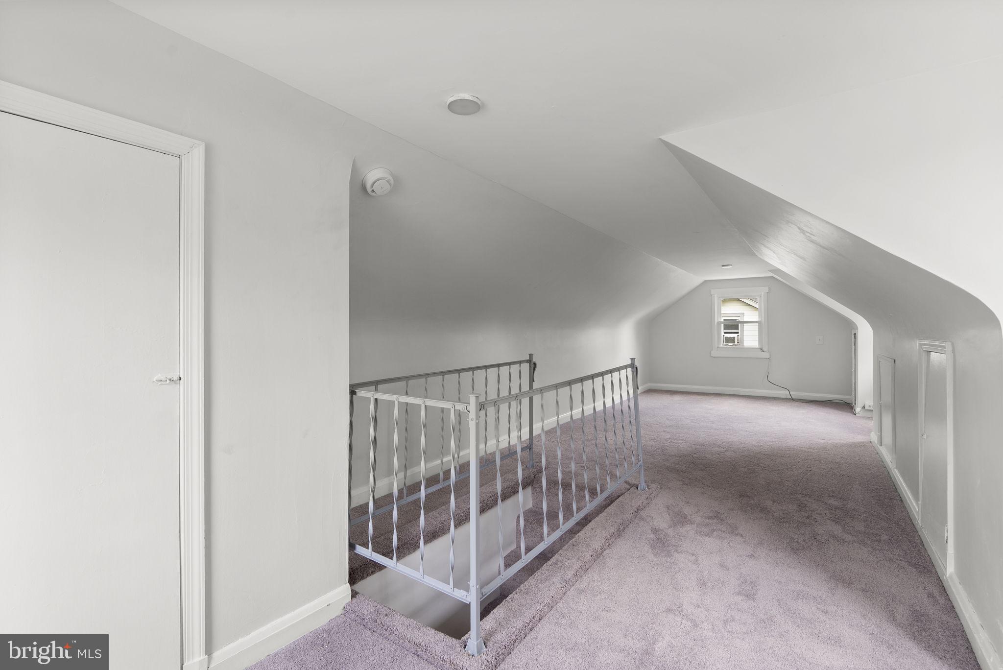 LANDSDOWNE - Residential