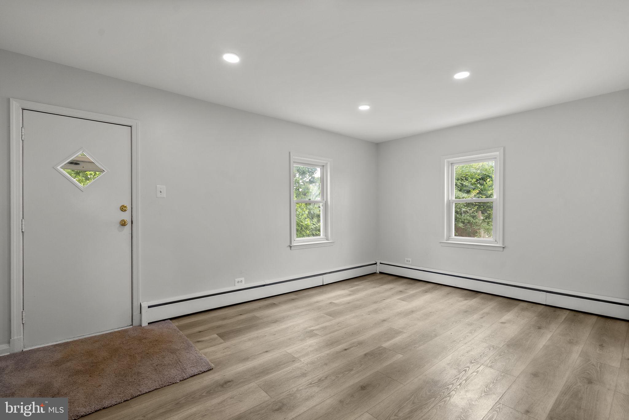 LANDSDOWNE - Residential