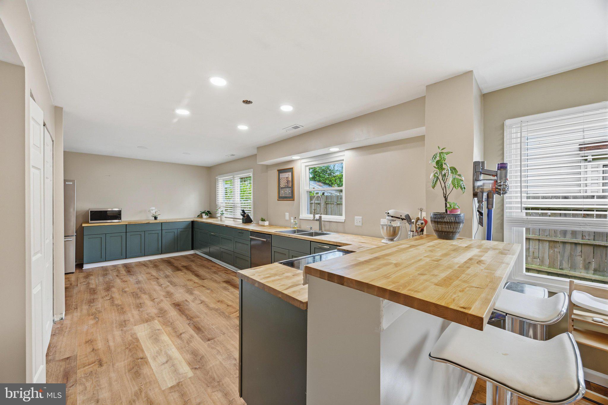 PINE WHIFF BEACH - Residential