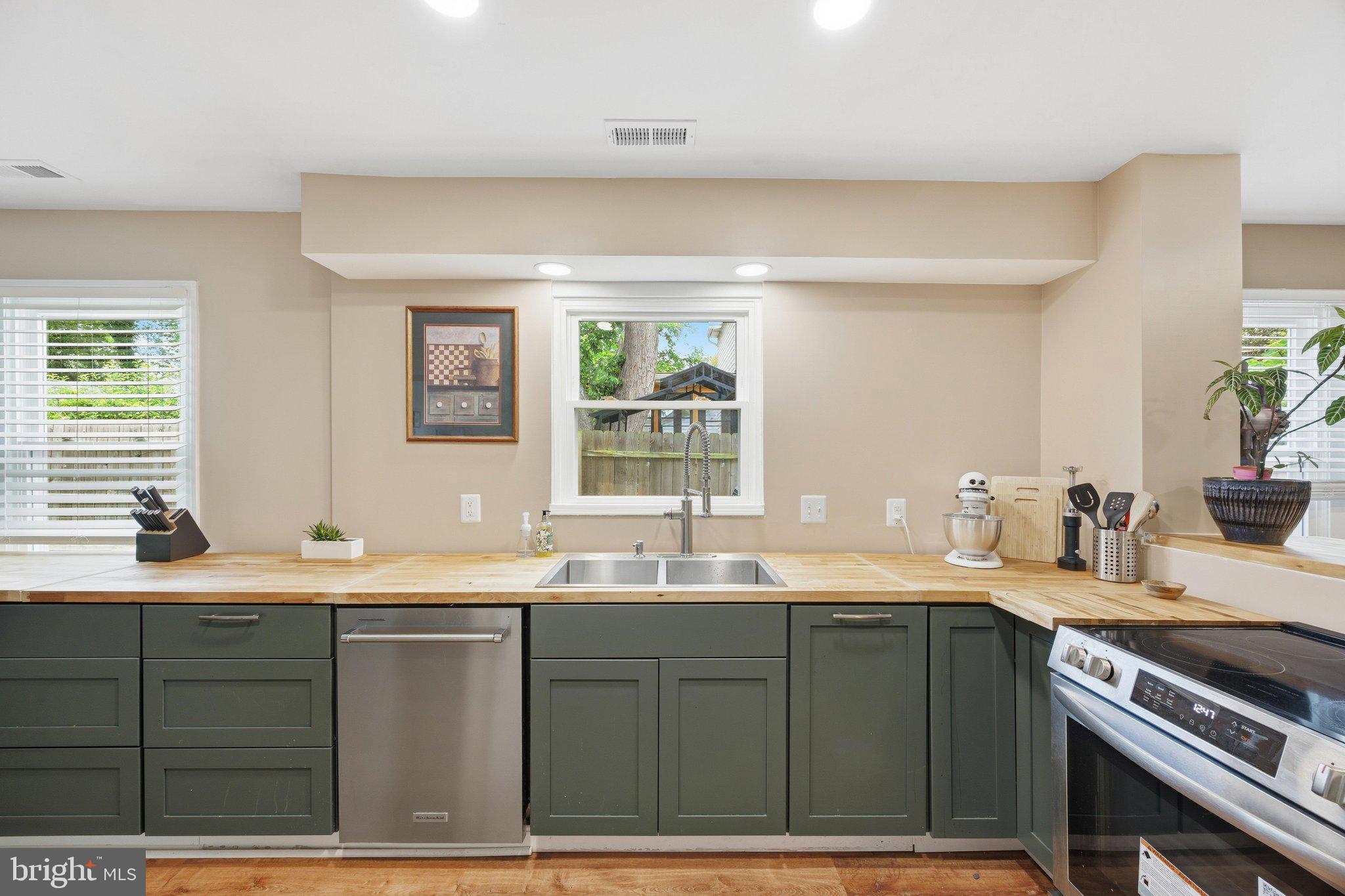 PINE WHIFF BEACH - Residential