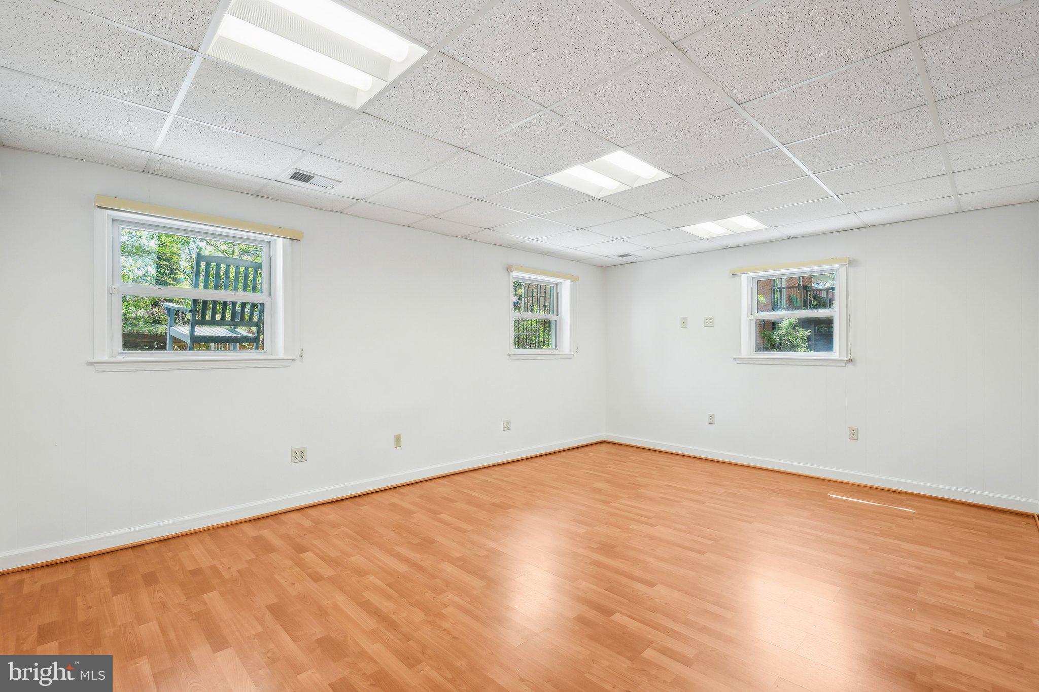 NORTH SPRINGFIELD - Residential