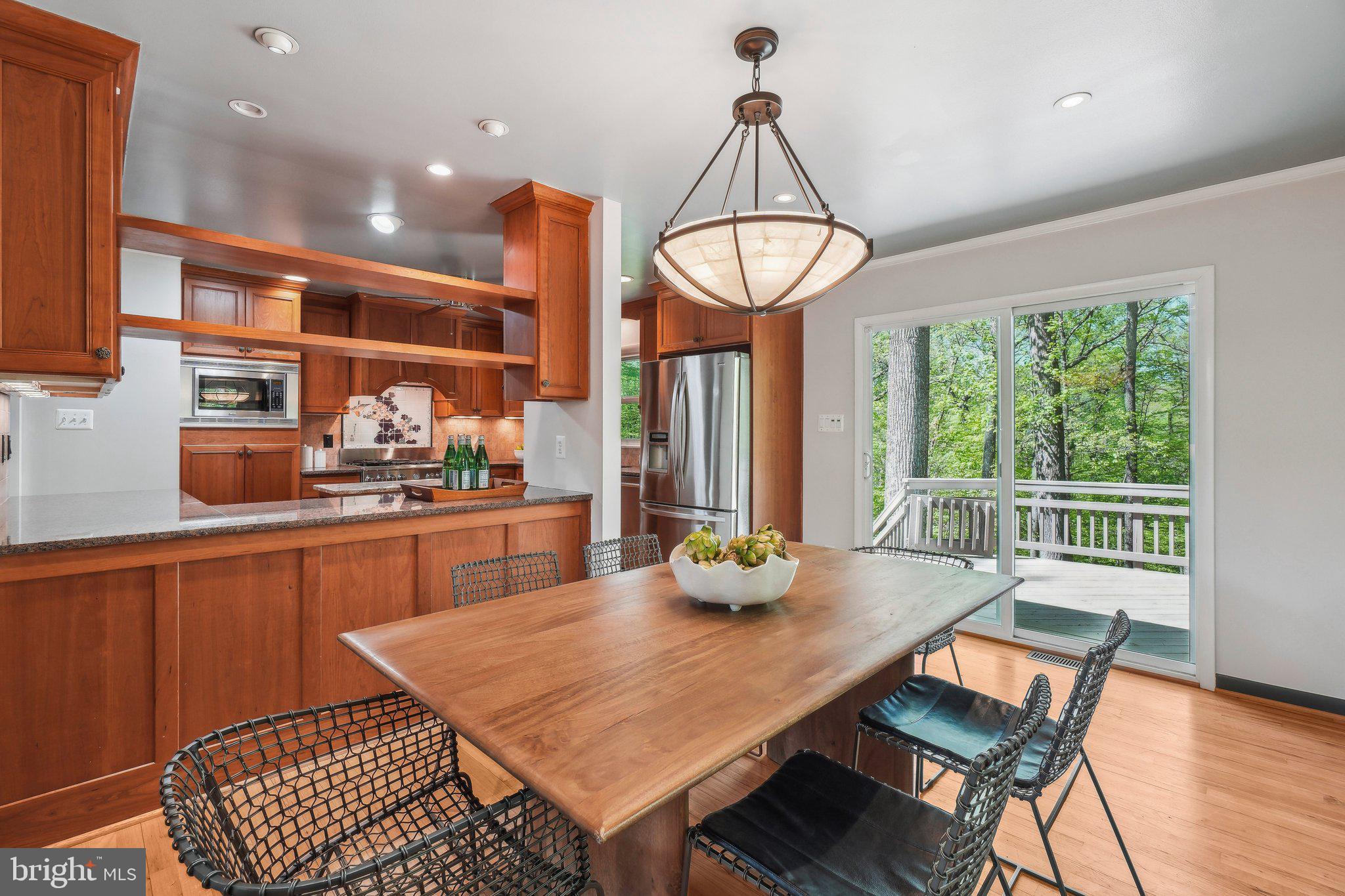 NORTH SPRINGFIELD - Residential