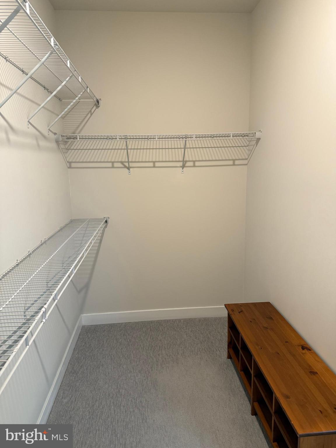 LANDSDALE - Residential Lease
