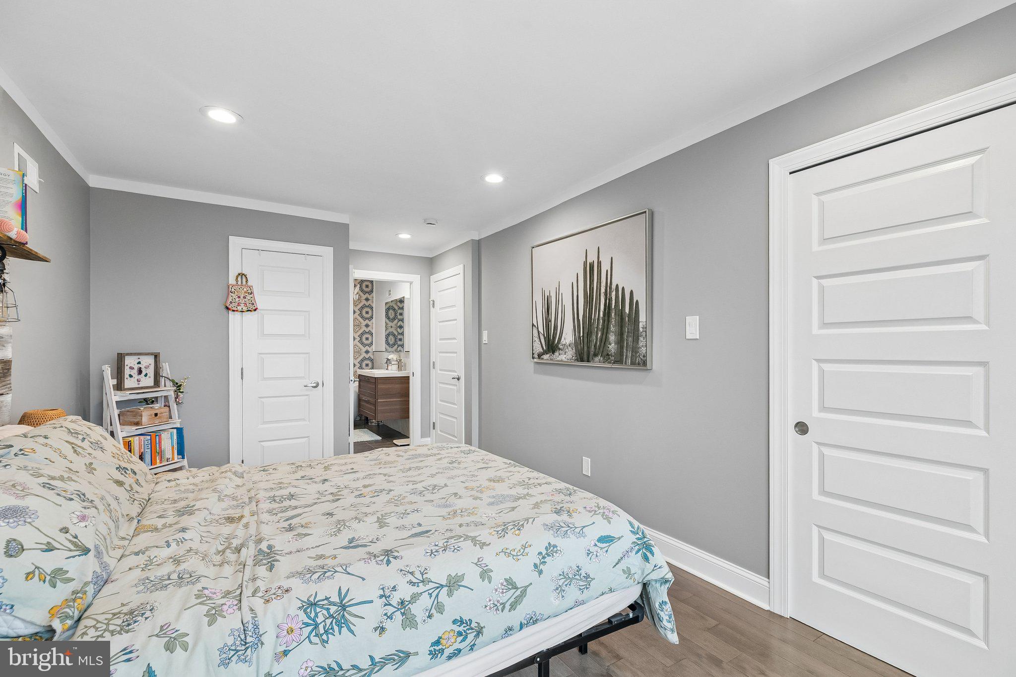 PASSYUNK SQUARE - Residential