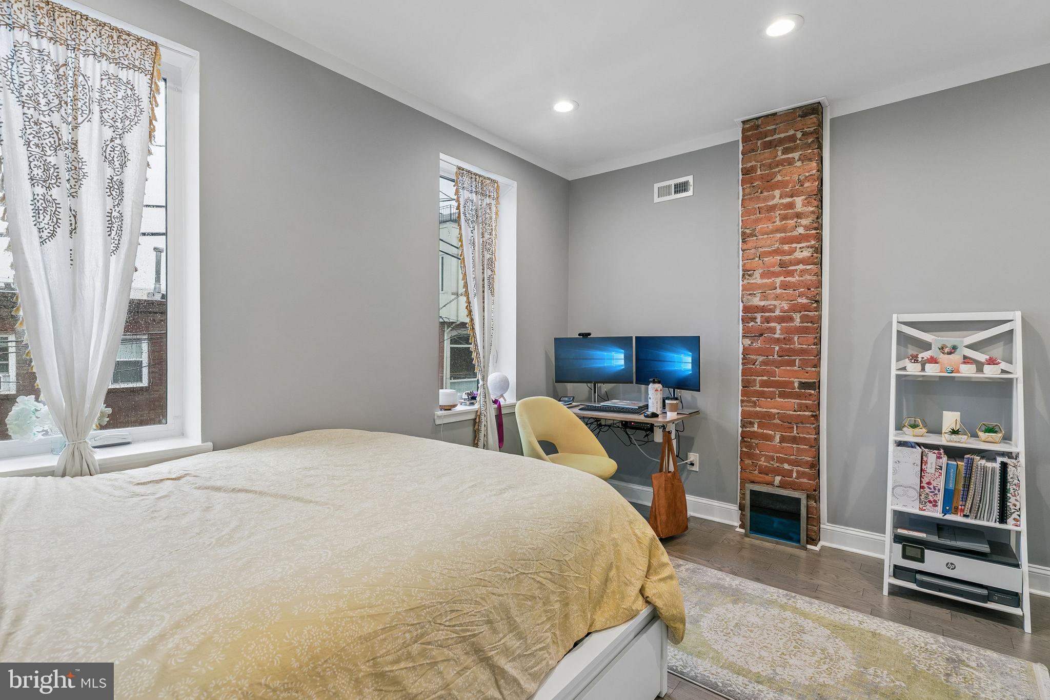 PASSYUNK SQUARE - Residential