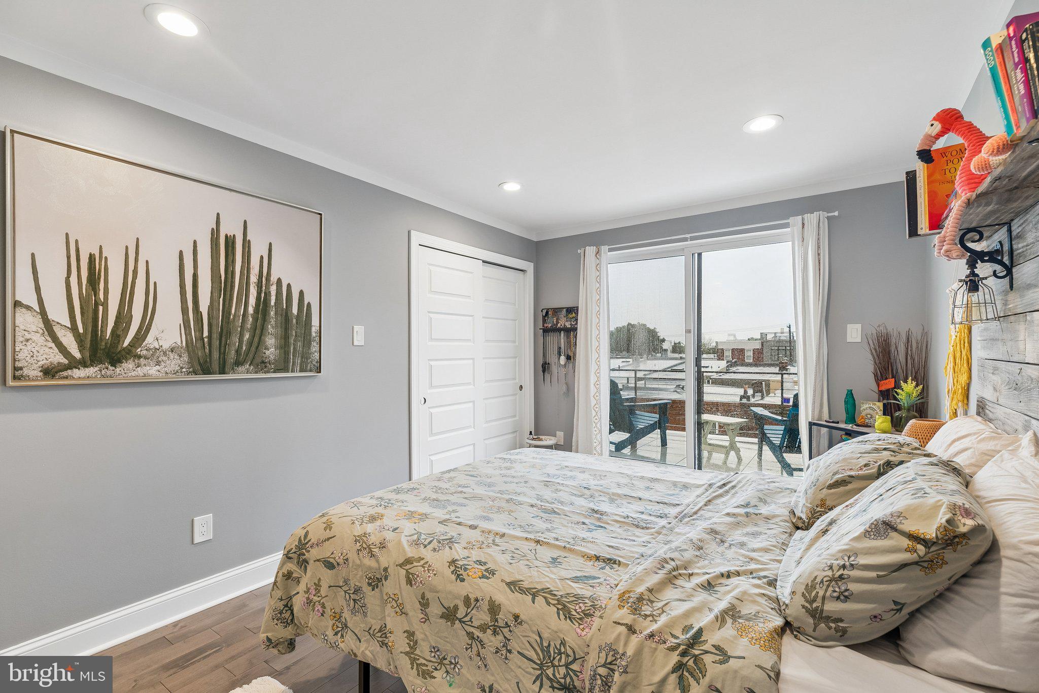 PASSYUNK SQUARE - Residential