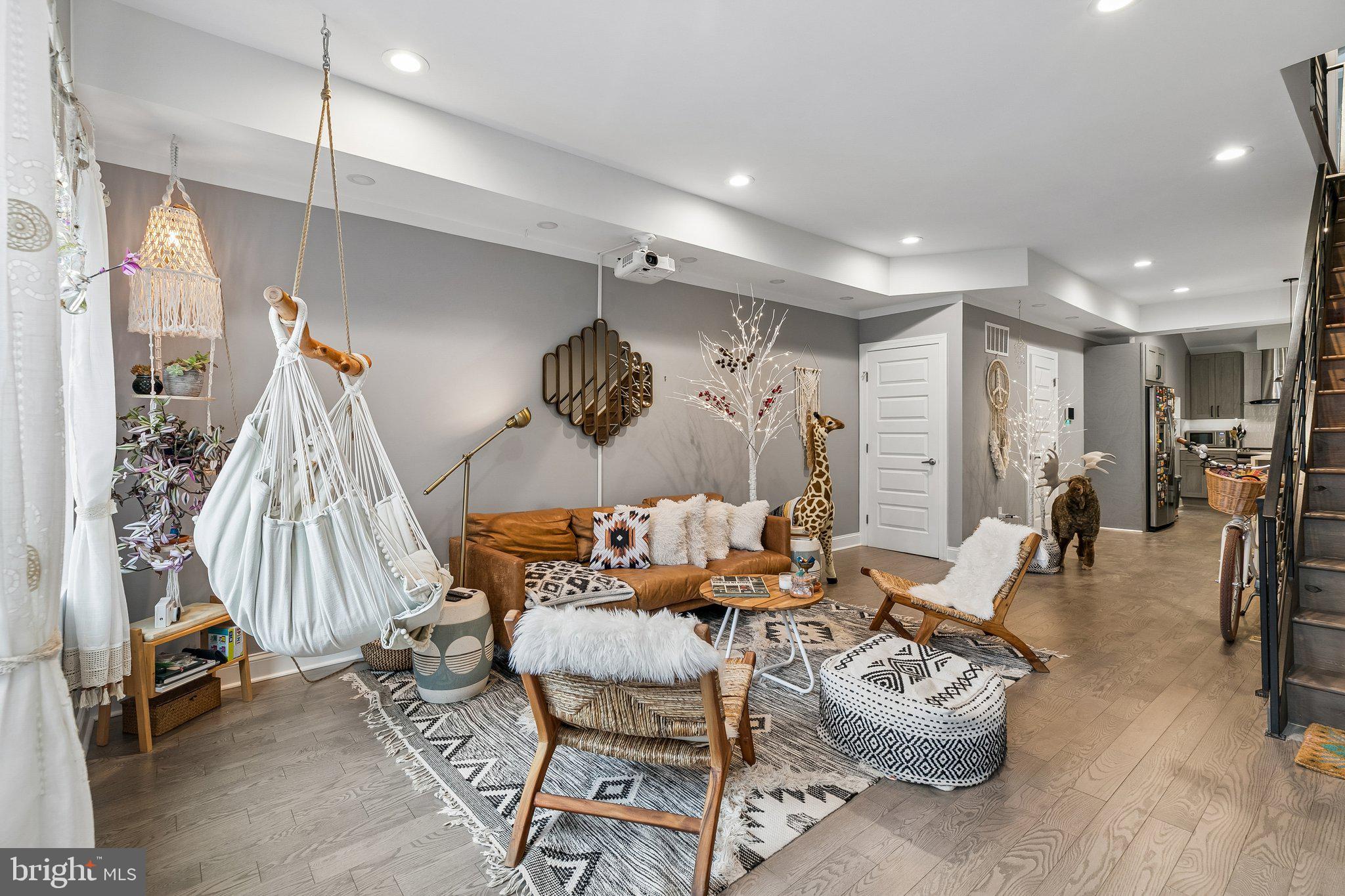 PASSYUNK SQUARE - Residential