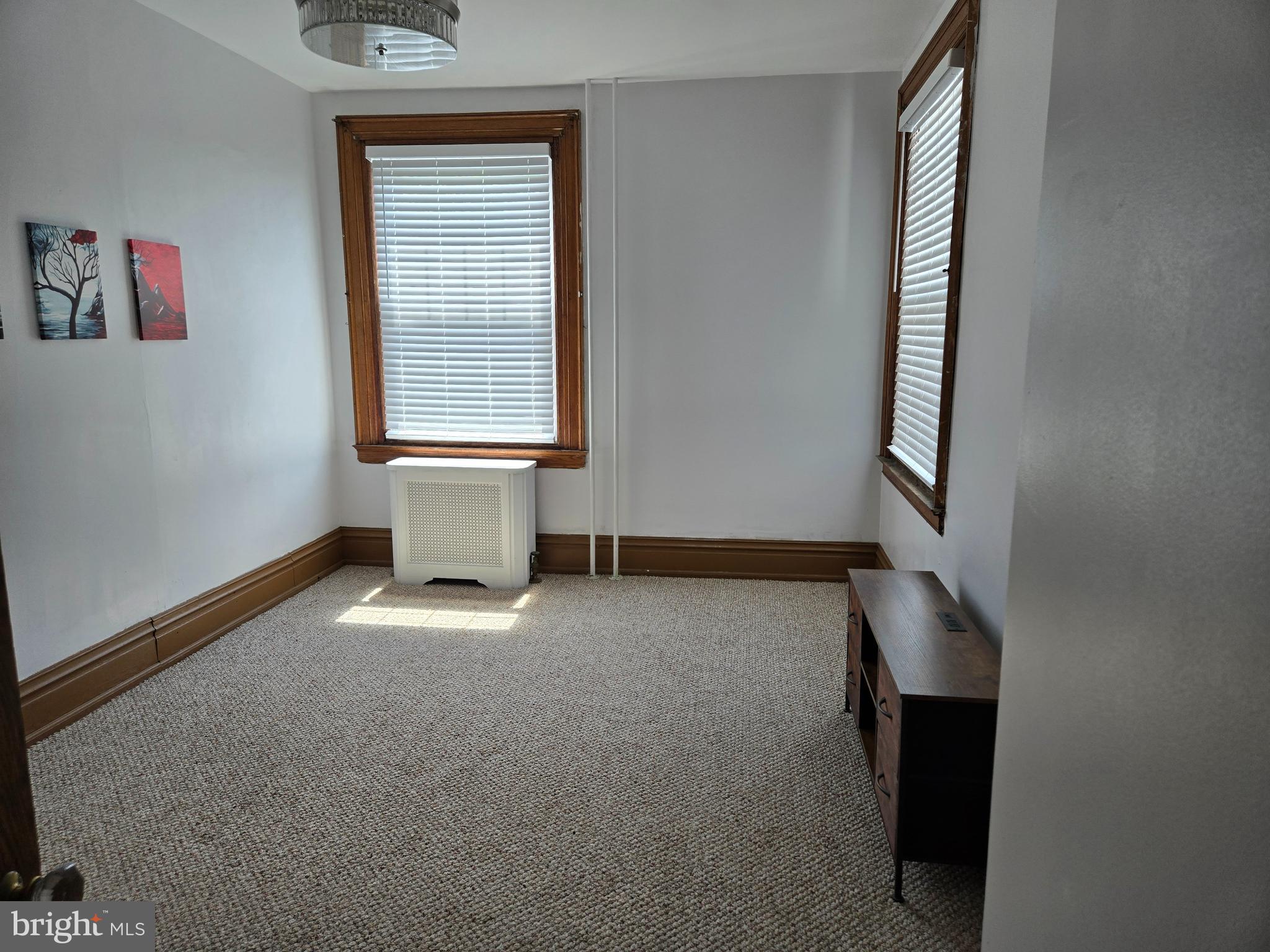 FOX CHASE - Residential