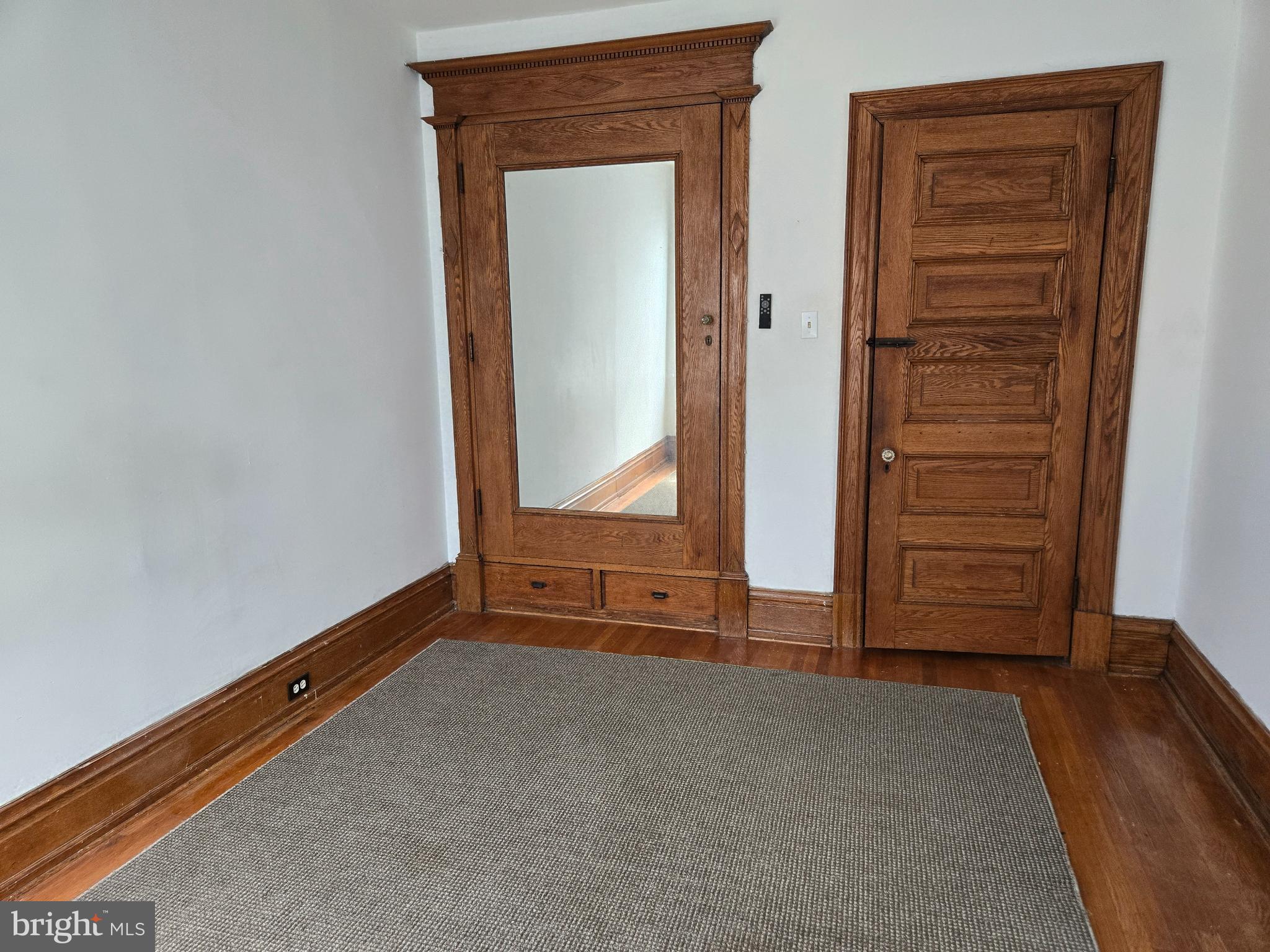 FOX CHASE - Residential