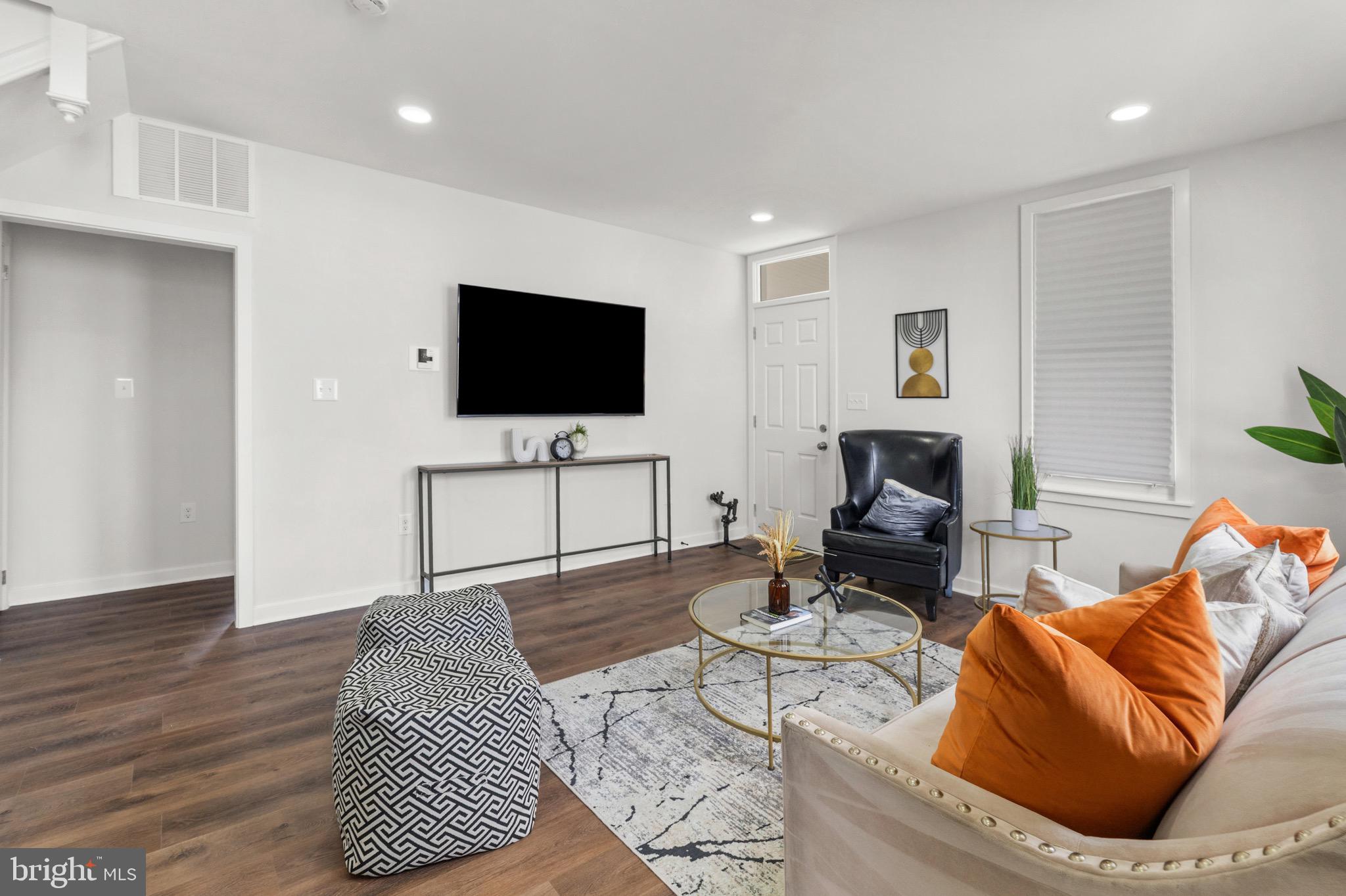 HOWARD PARK - Residential
