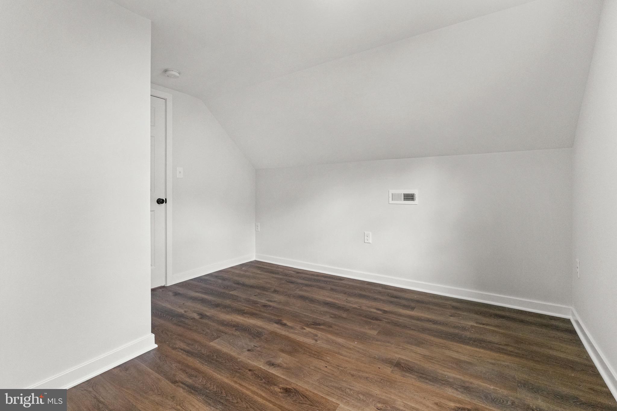 HOWARD PARK - Residential