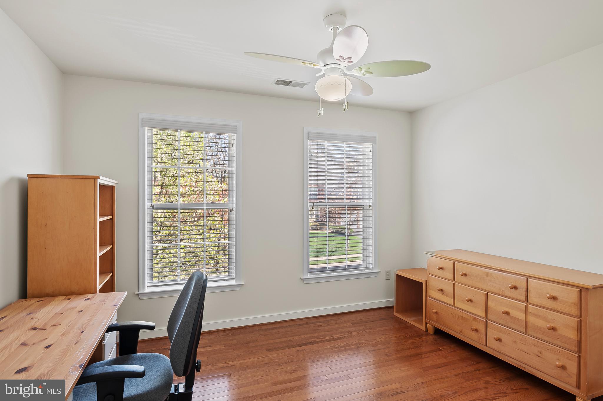 AMBER MEADOWS - Residential