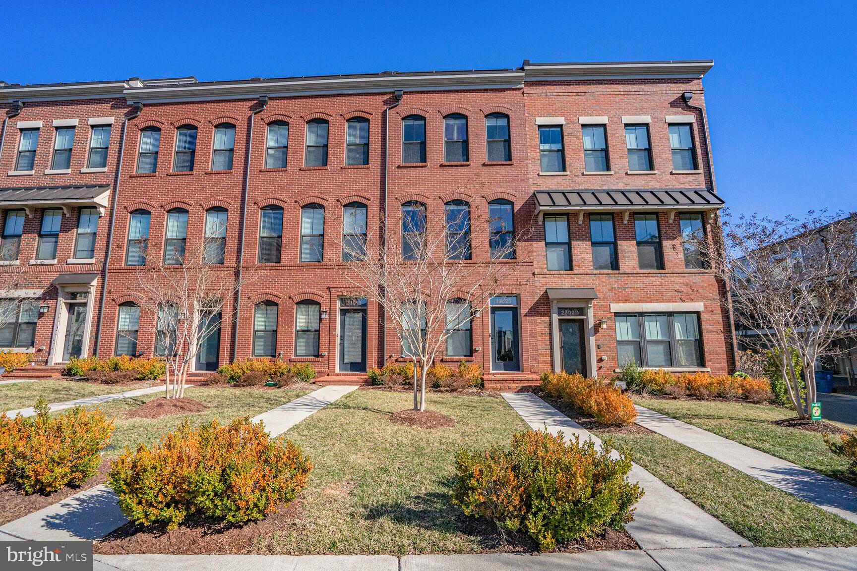 BRAMBLETON TOWN CENTER SOUTH - Residential