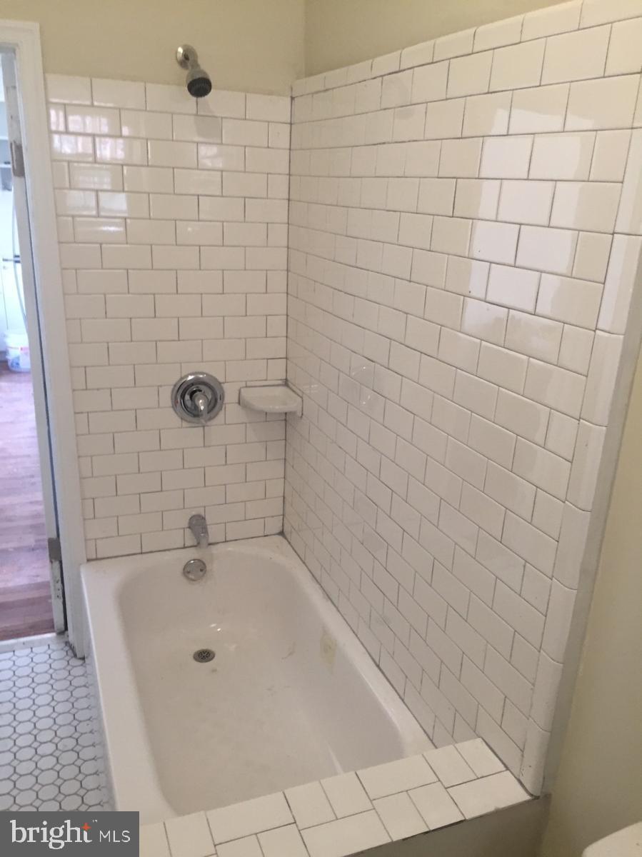 BREWERYTOWN - Residential Lease