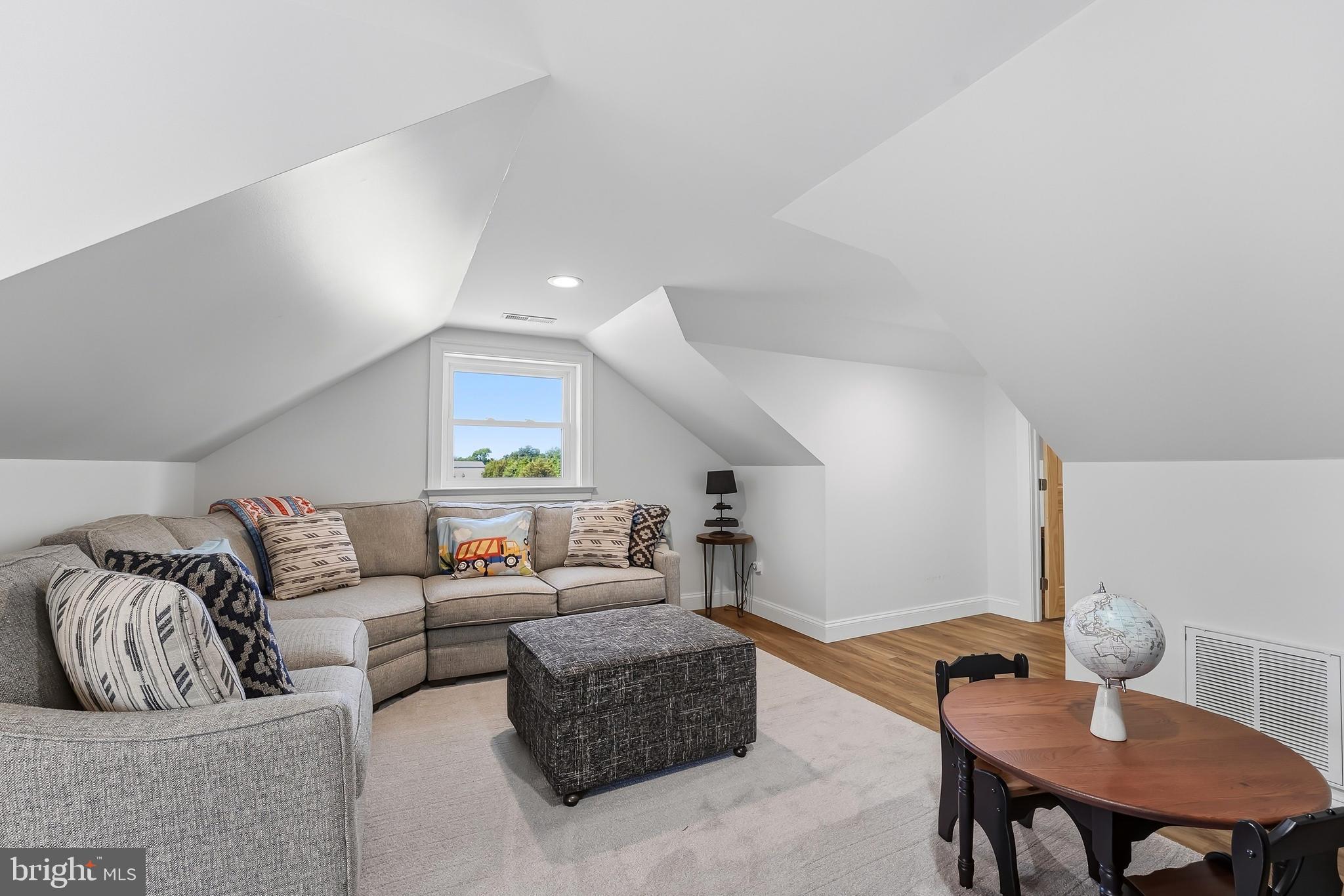 WORTON - Residential