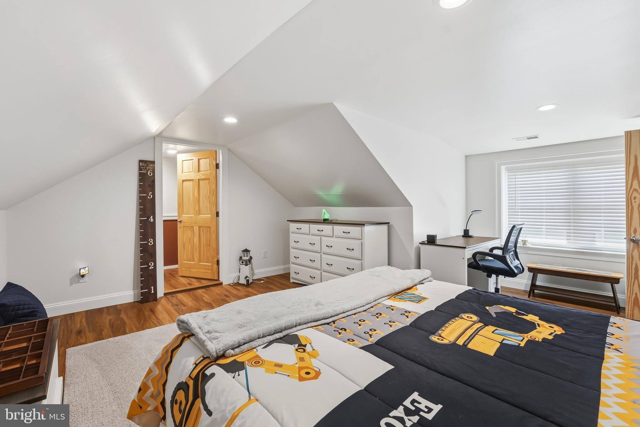 WORTON - Residential