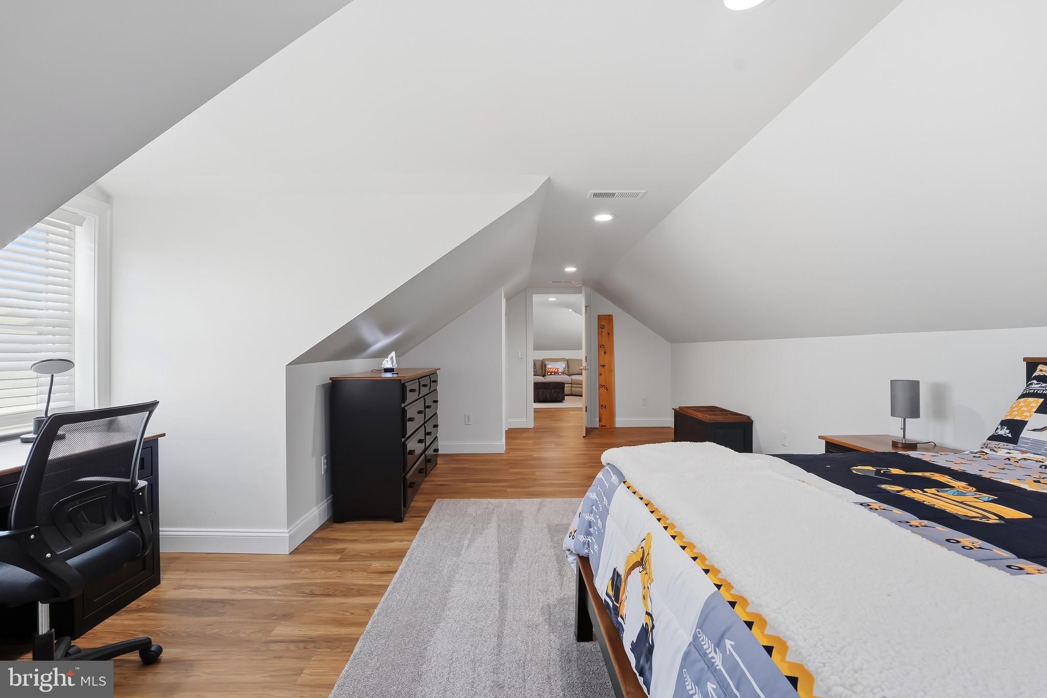 WORTON - Residential