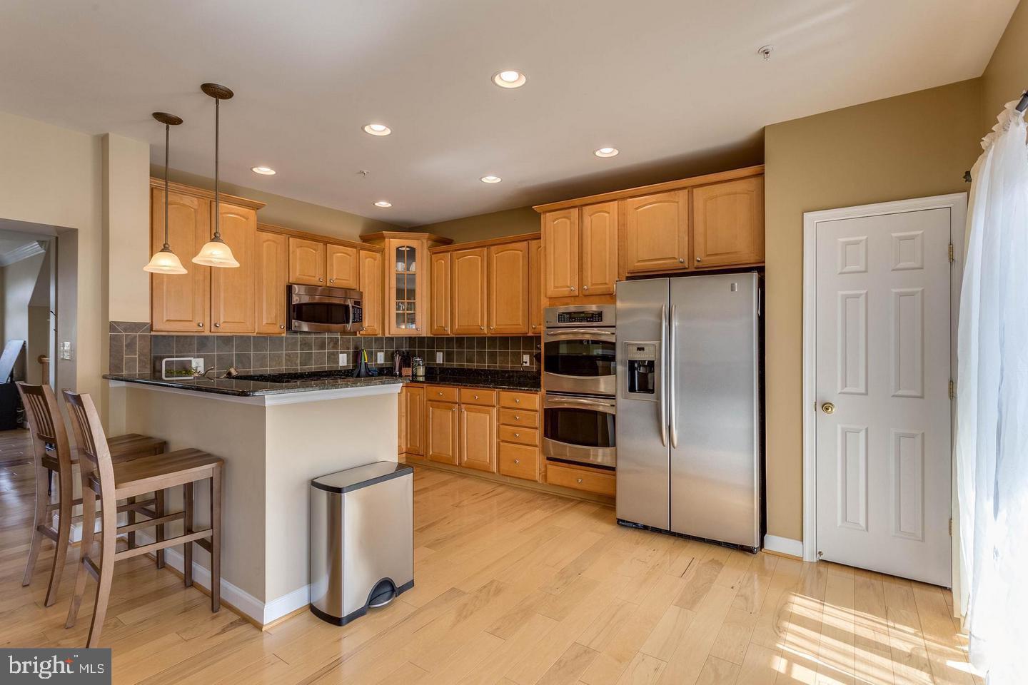 CENTREVILLE CROSSING - Residential Lease