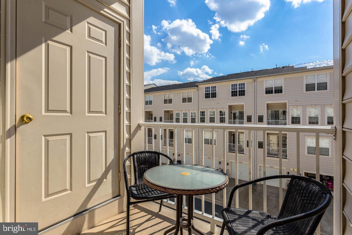 CENTREVILLE CROSSING - Residential Lease