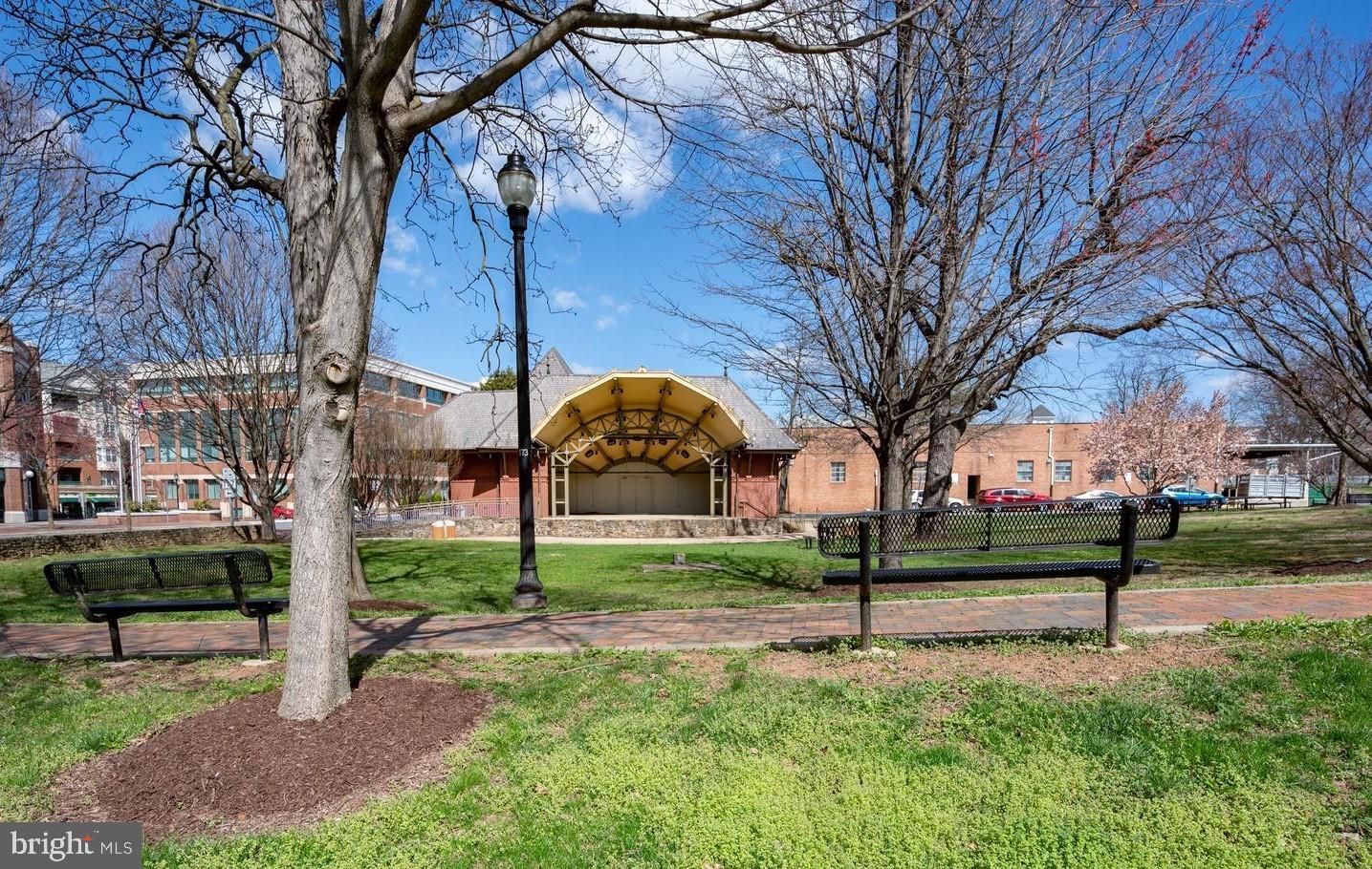 DEER PARK - Residential