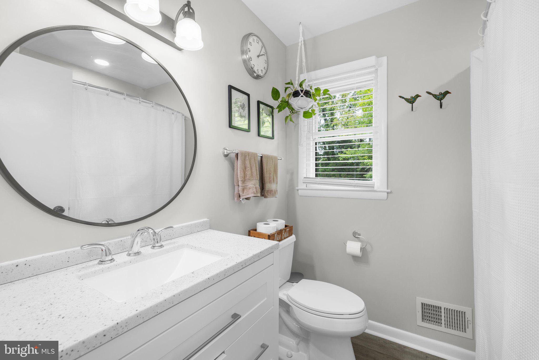 PLEASANT PLAINS - Residential