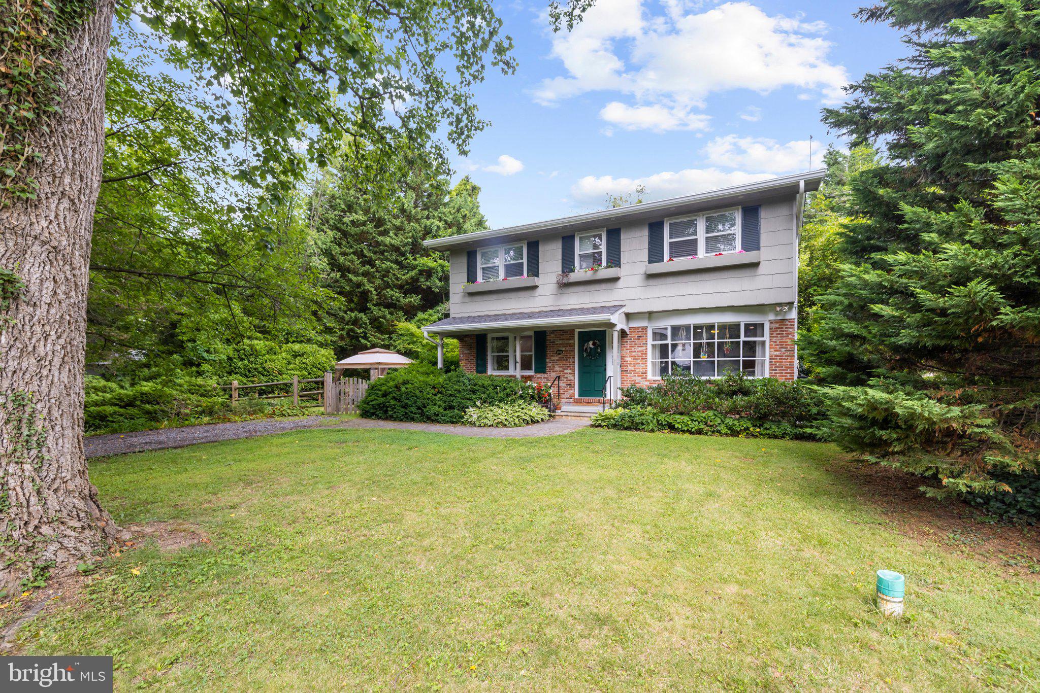 PLEASANT PLAINS - Residential
