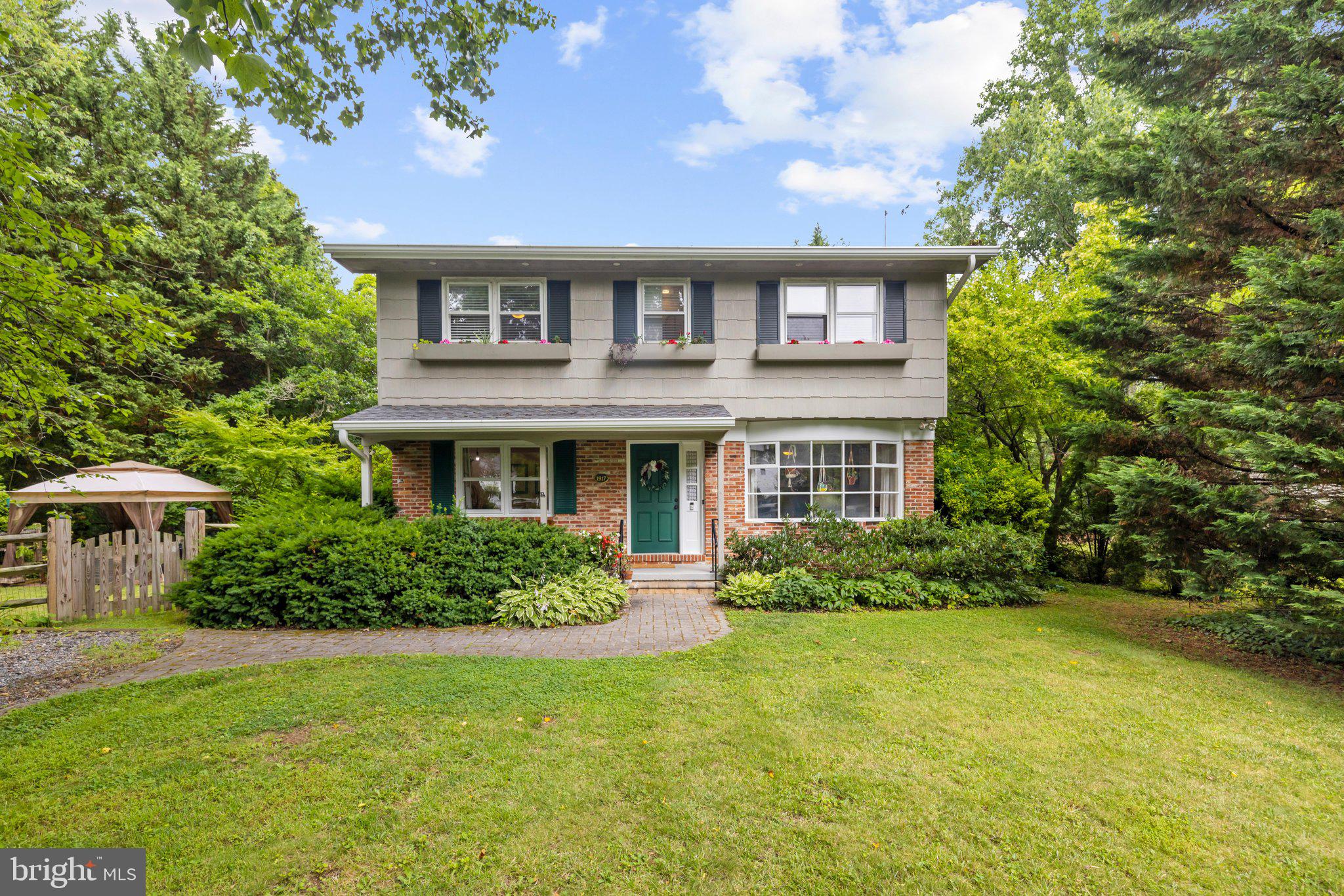 PLEASANT PLAINS - Residential